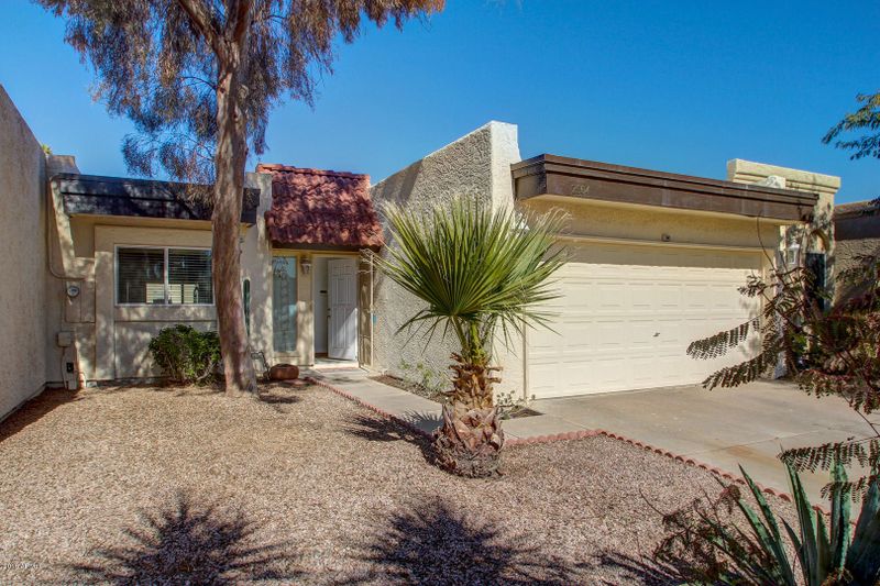 2504 E Robert E Lee St, Phoenix, AZ 85032