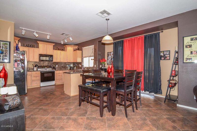 25043 N 67th Dr, Peoria, AZ 85383