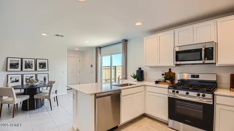 25048 N 174th Dr, Surprise, AZ 85387