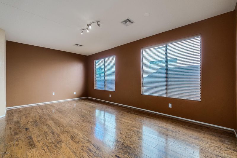 2505 W Shackleton Dr, Phoenix, AZ 85086