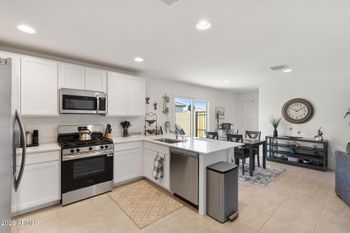 25055 N 174th Ln, Surprise, AZ 85387