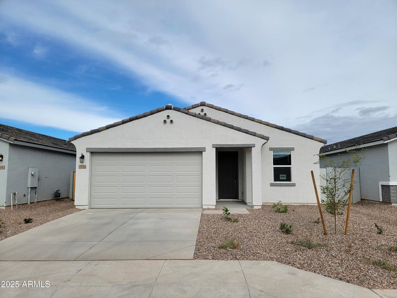 2506 Fortana Dr, San Tan Valley, AZ 85143