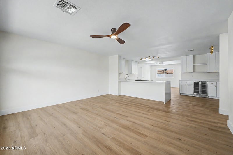 2507 W Corrine Dr, Phoenix, AZ 85029