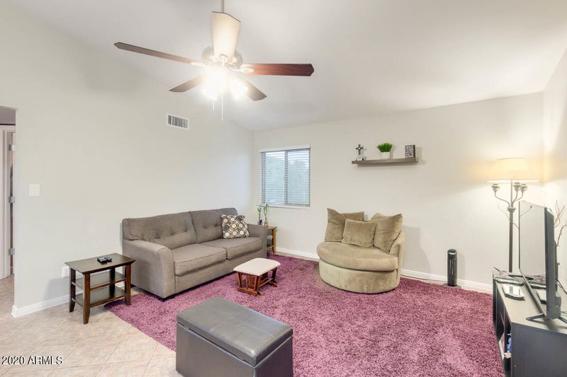 2507 W Greenway Rd #2, Phoenix, AZ 85023