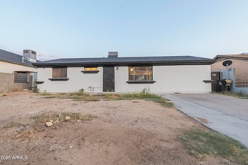 251 Desert Dr, Phoenix, AZ 85041