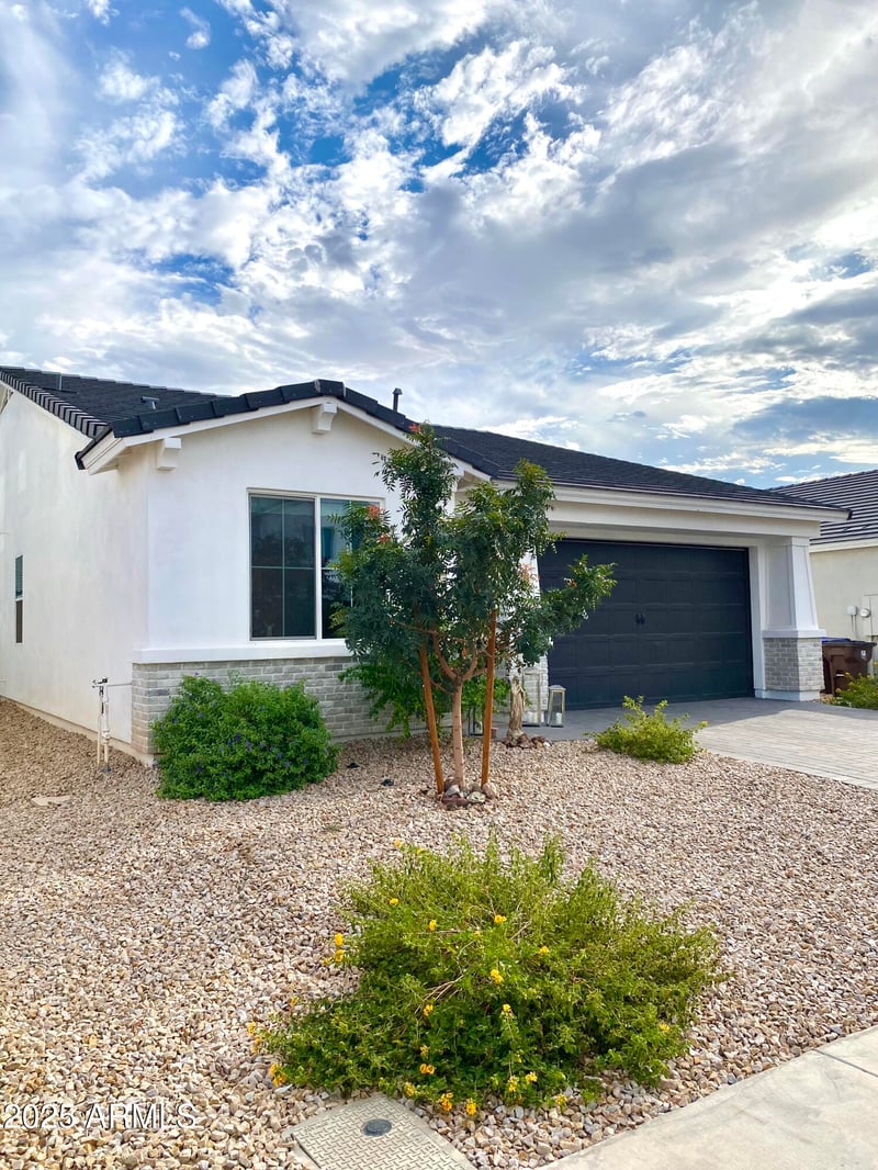 251 Mint Ln, San Tan Valley, AZ 85140