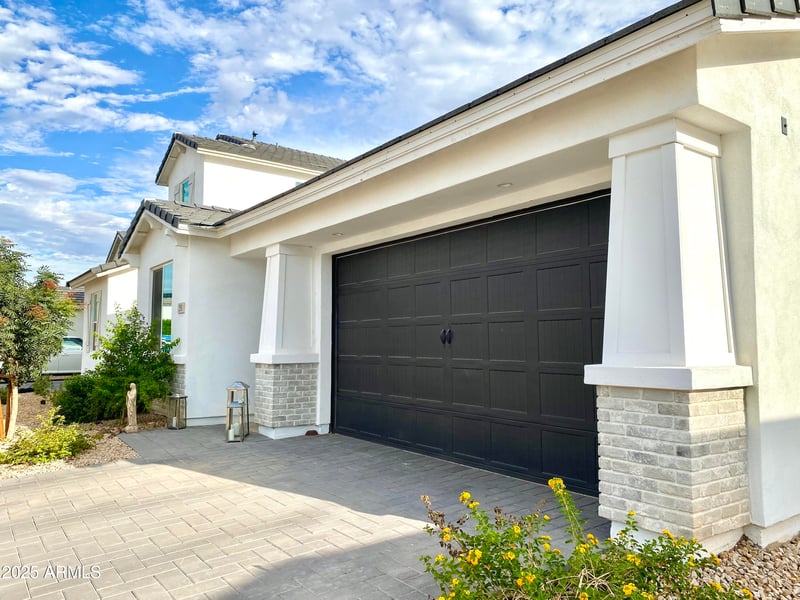 251 Mint Ln, San Tan Valley, AZ 85140