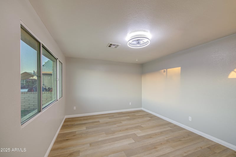 2511 48th Dr, Phoenix, AZ 85035