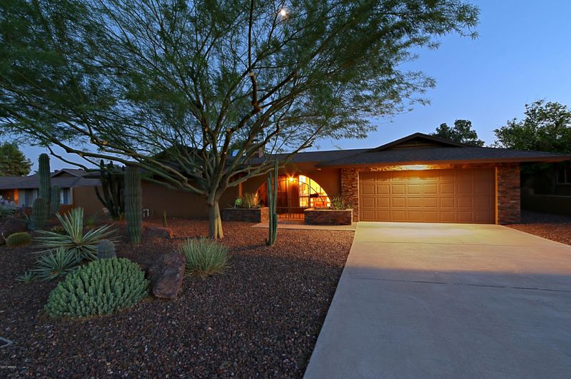 2511 E North Ln, Phoenix, AZ 85028