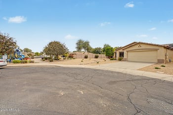 2511 E Toledo Ct, Gilbert, AZ 85295