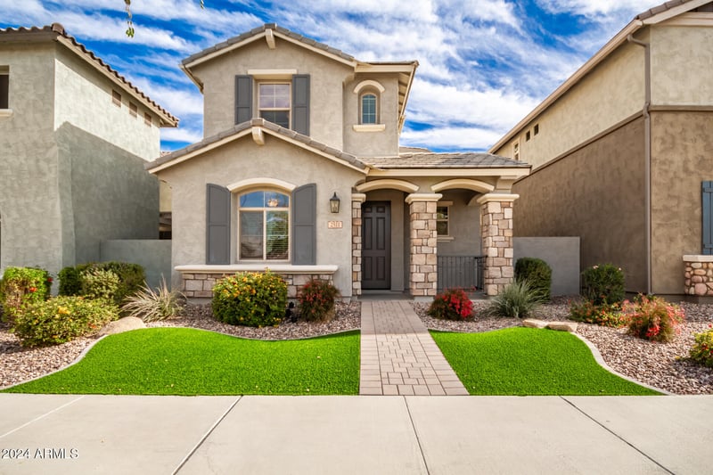 2511 Entwistle St, Gilbert, AZ 85295