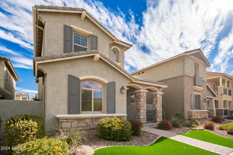 2511 Entwistle St, Gilbert, AZ 85295