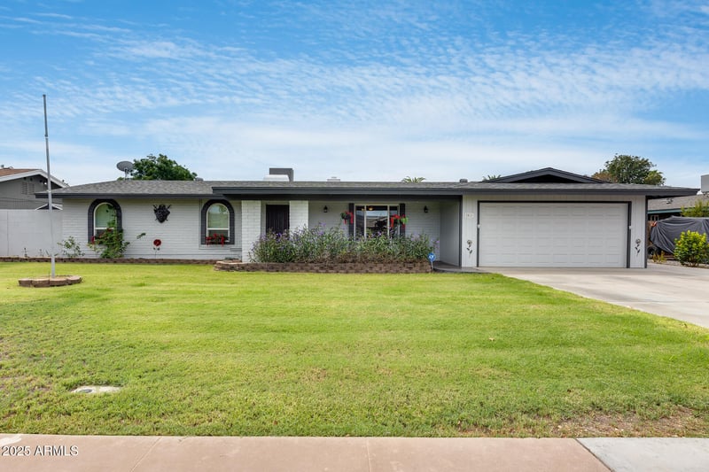 2511 Fountain St, Mesa, AZ 85213