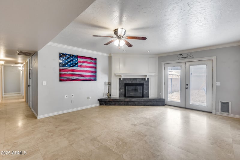 2511 Fountain St, Mesa, AZ 85213