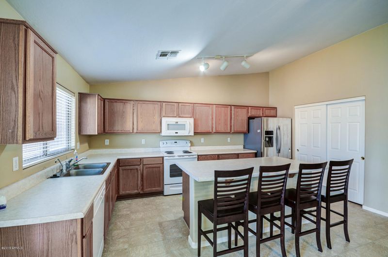 2511 N 106th Ave, Avondale, AZ 85392