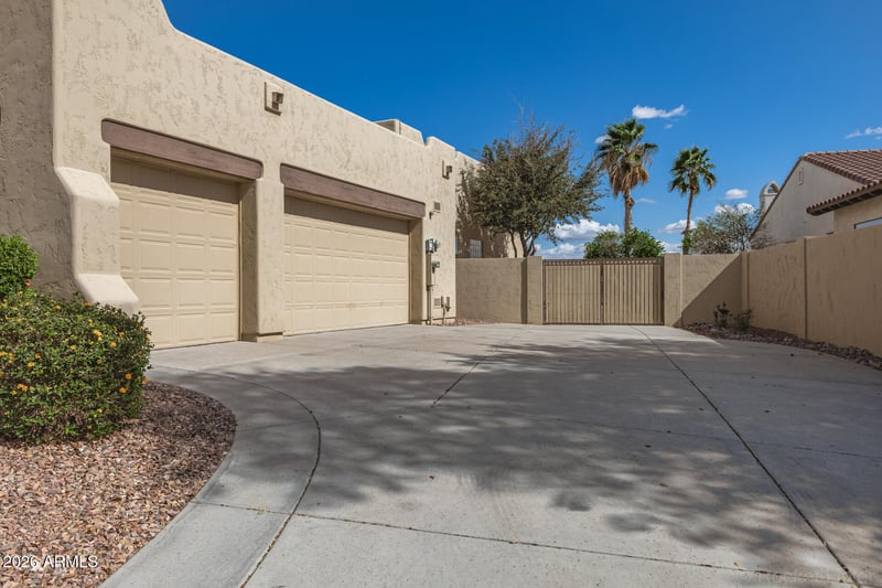 2511 N 143rd Dr, Goodyear, AZ 85395