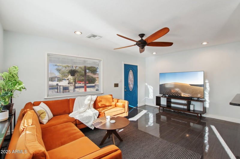 2511 Pinchot Ave, Phoenix, AZ 85016