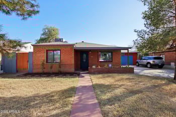 2511 Pinchot Ave, Phoenix, AZ 85016