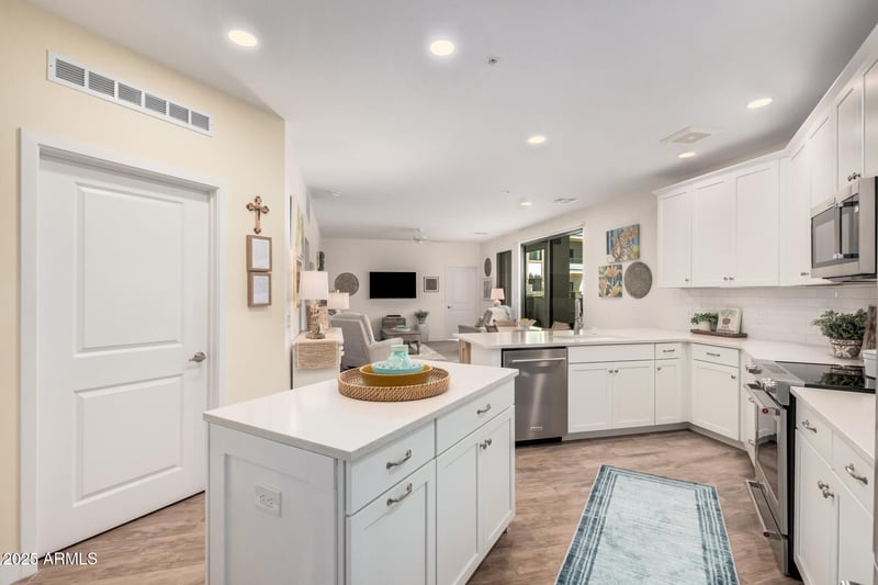 2511 Queen Creek Rd #163, Chandler, AZ 85248