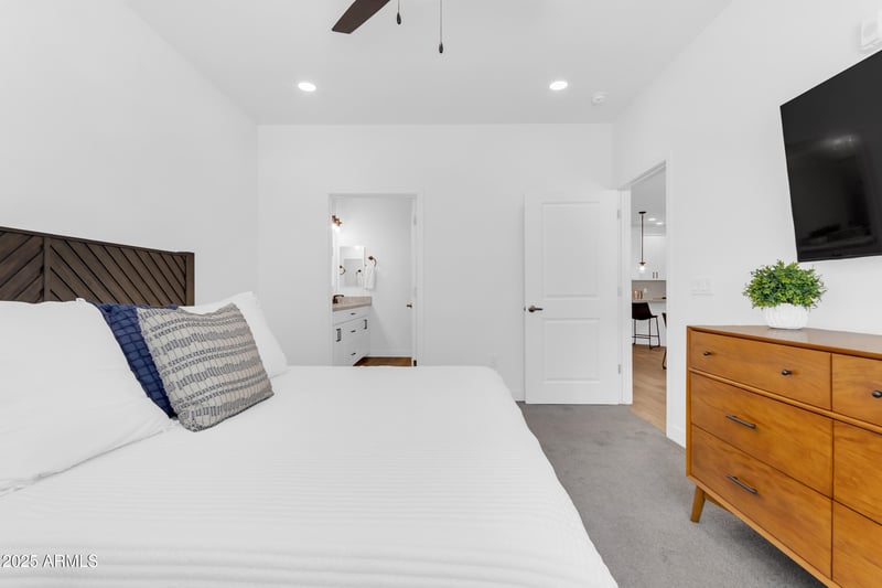 2511 Queen Creek Rd #165, Chandler, AZ 85248