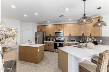 2511 Queen Creek Rd #216, Chandler, AZ 85248