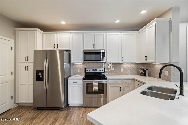 2511 Queen Creek Rd #242, Chandler, AZ 85248