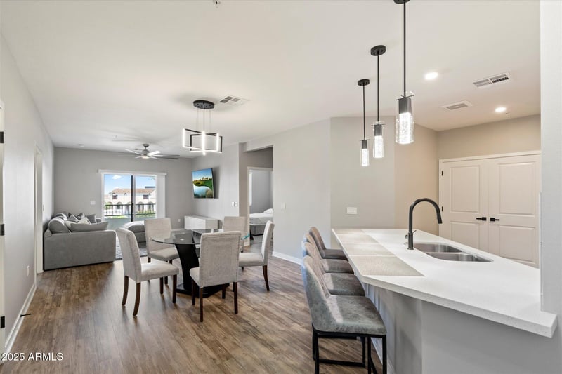 2511 Queen Creek Rd #242, Chandler, AZ 85248