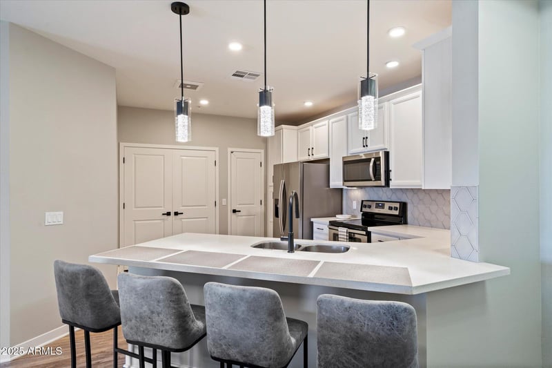 2511 Queen Creek Rd #242, Chandler, AZ 85248