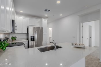 2511 Queen Creek Rd #279, Chandler, AZ 85248