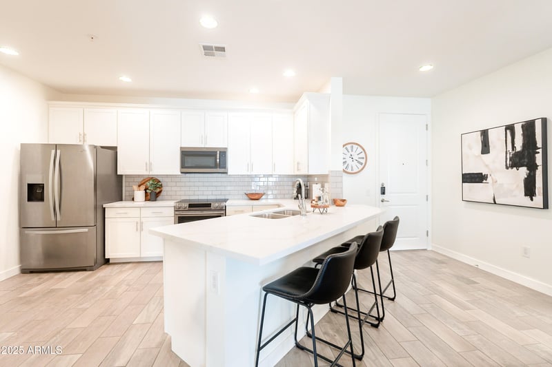 2511 Queen Creek Rd #325, Chandler, AZ 85248