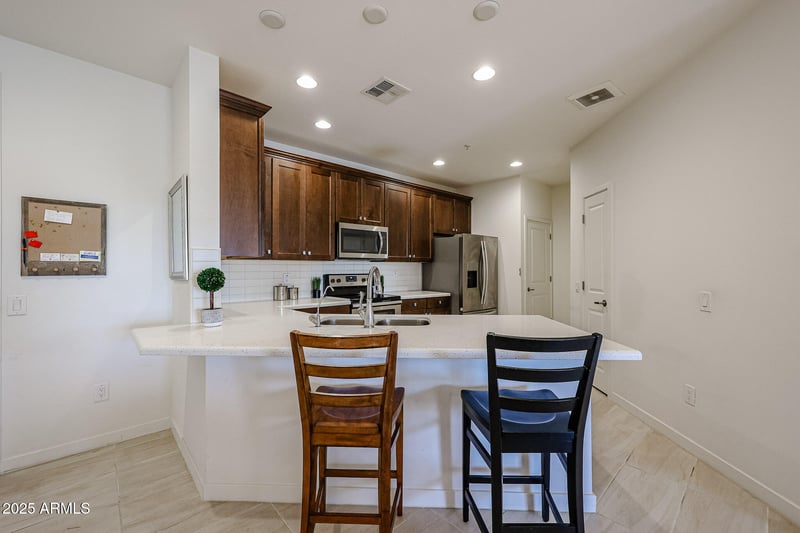 2511 Queen Creek Rd #337, Chandler, AZ 85248