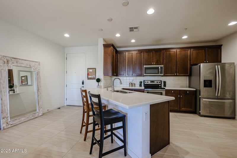 2511 Queen Creek Rd #337, Chandler, AZ 85248