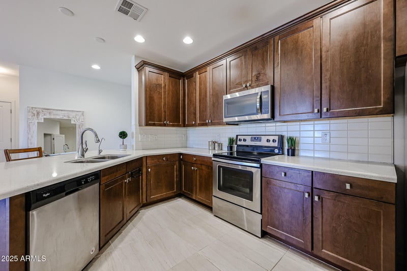 2511 Queen Creek Rd #337, Chandler, AZ 85248