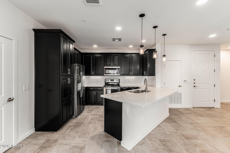 2511 Queen Creek Rd #348, Chandler, AZ 85248