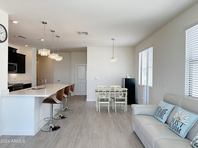 2511 Queen Creek Rd #417, Chandler, AZ 85248