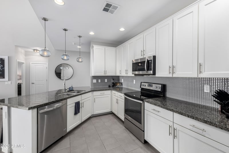 2511 Queen Creek Rd #430, Chandler, AZ 85248