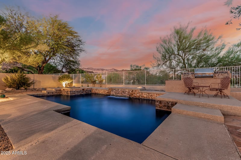 2511 Tierra Alta Cir, Mesa, AZ 85207