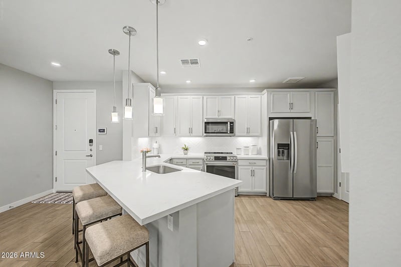 2511 W Queen Creek Rd #213, Chandler, AZ 85248