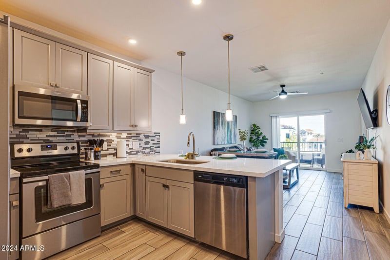 2511 Queen Creek Rd #243, Chandler, AZ 85248
