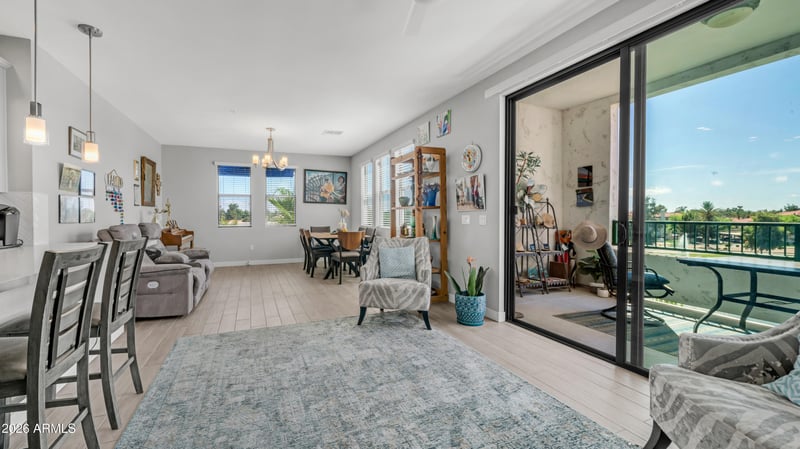 2511 Queen Creek Rd #303, Chandler, AZ 85248