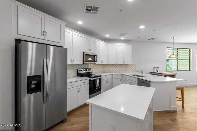 2511 W Queen Creek Rd #374, Chandler, AZ 85248