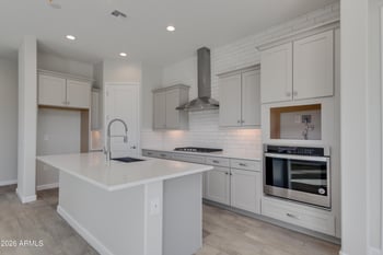 25111 27th Way, Phoenix, AZ 85024