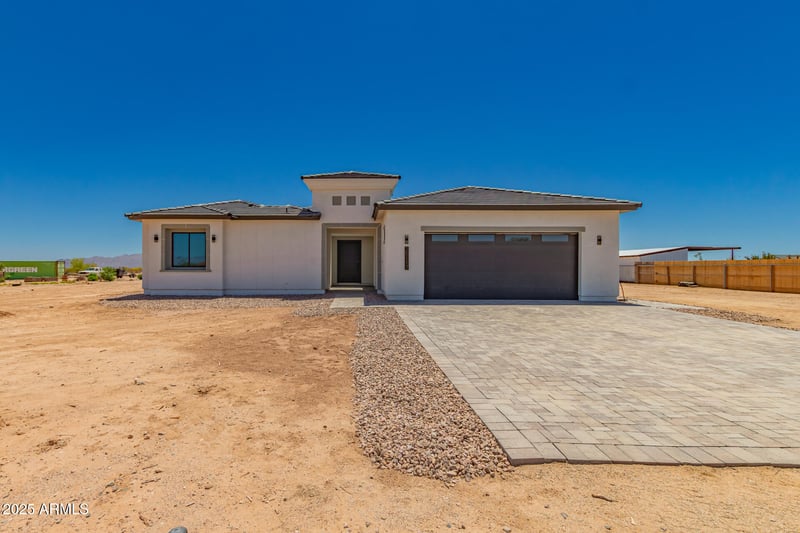 25117 Mcarthur Rd, Wittmann, AZ 85361
