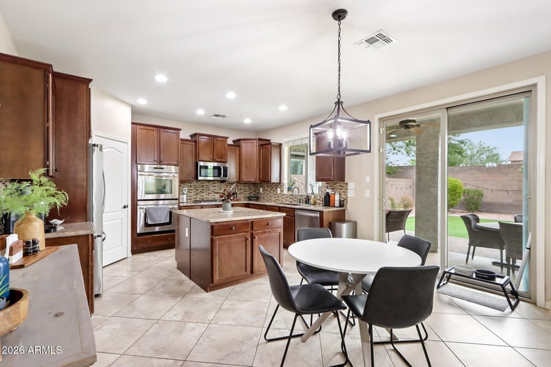25121 N 55th Dr, Phoenix, AZ 85083