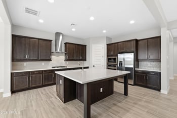 25127 75th Ln, Peoria, AZ 85383