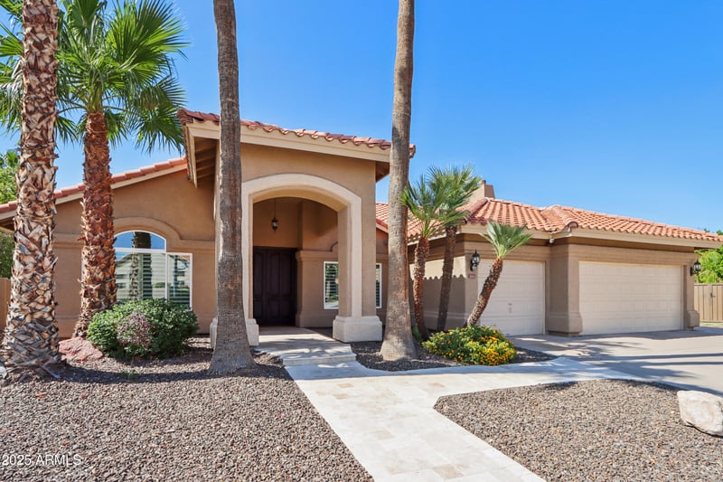2513 Bighorn Ave, Phoenix, AZ 85048
