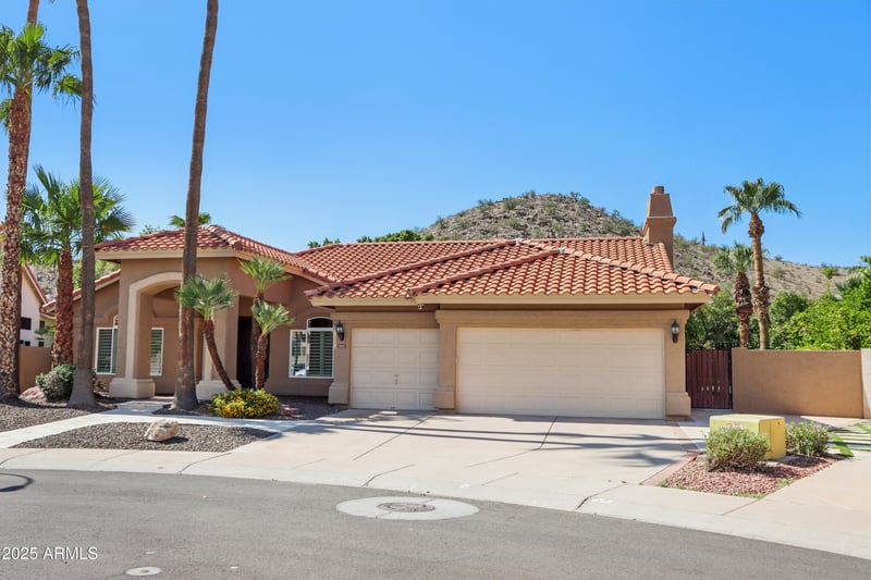 2513 Bighorn Ave, Phoenix, AZ 85048