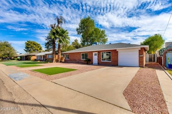 2513 E Turney Ave, Phoenix, AZ 85016