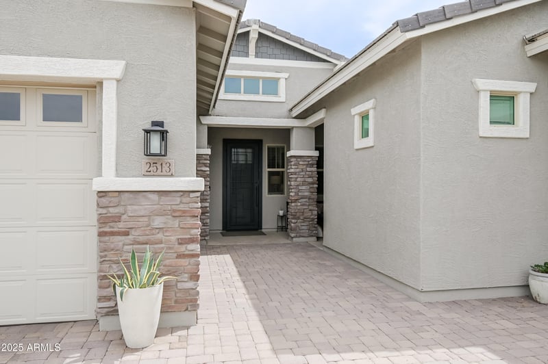 2513 Pleasant Ln, Phoenix, AZ 85042