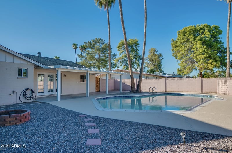 2513 Kachina Cir, Tempe, AZ 85282